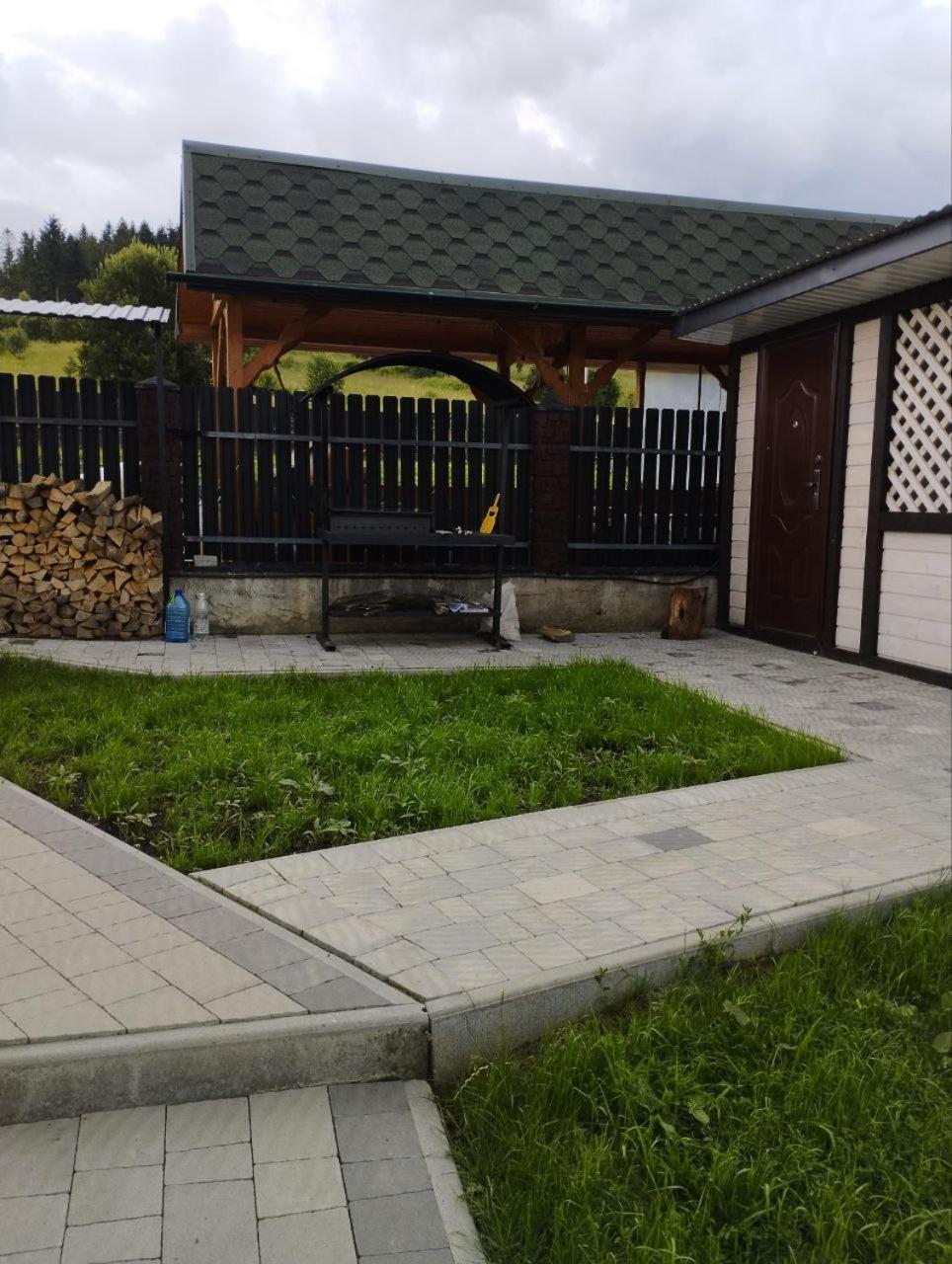 Ferienwohnung Перлина Карпат Skhidnytsia Exterior foto